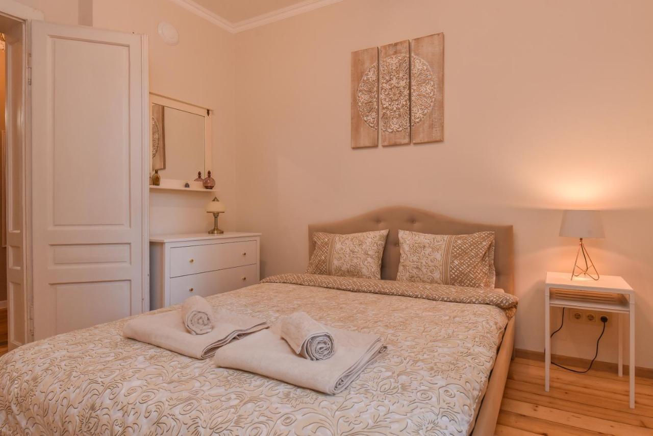 Spacious Vintage 2Br, 2Bath Apartment By Flat Mаnager София Экстерьер фото
