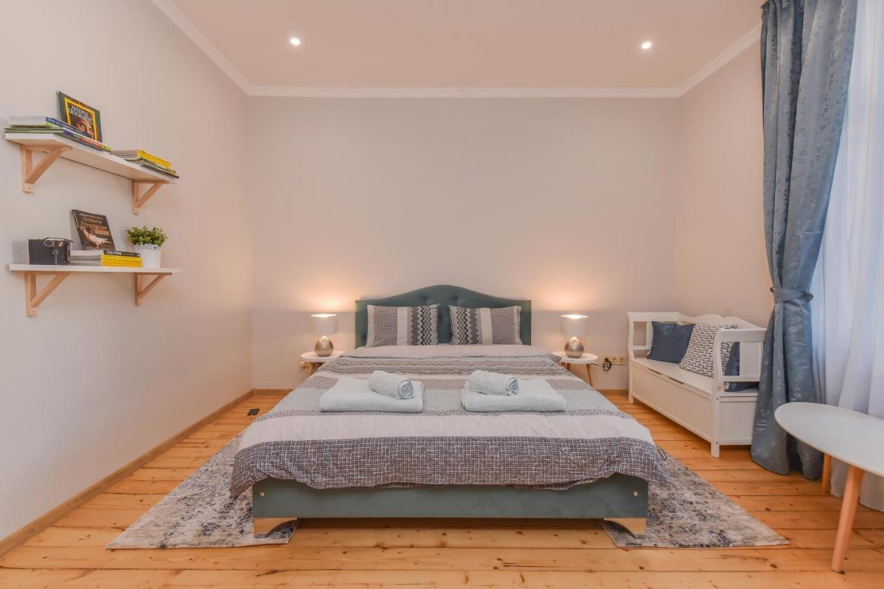 Spacious Vintage 2Br, 2Bath Apartment By Flat Mаnager София Экстерьер фото