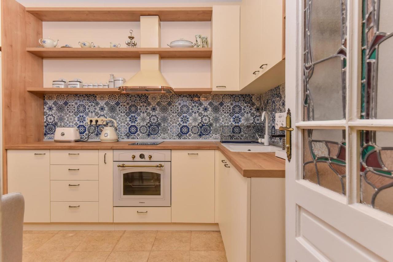 Spacious Vintage 2Br, 2Bath Apartment By Flat Mаnager София Экстерьер фото
